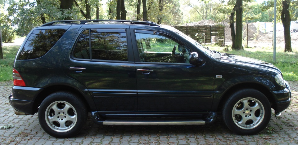 210 — Mercedes-Benz M-Class (W163)