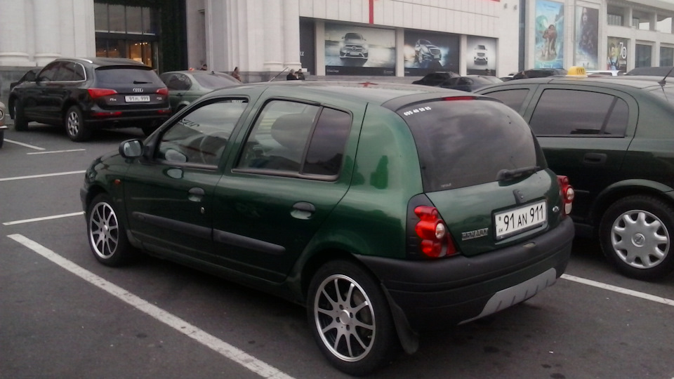 Renault Clio II "Шрэк"