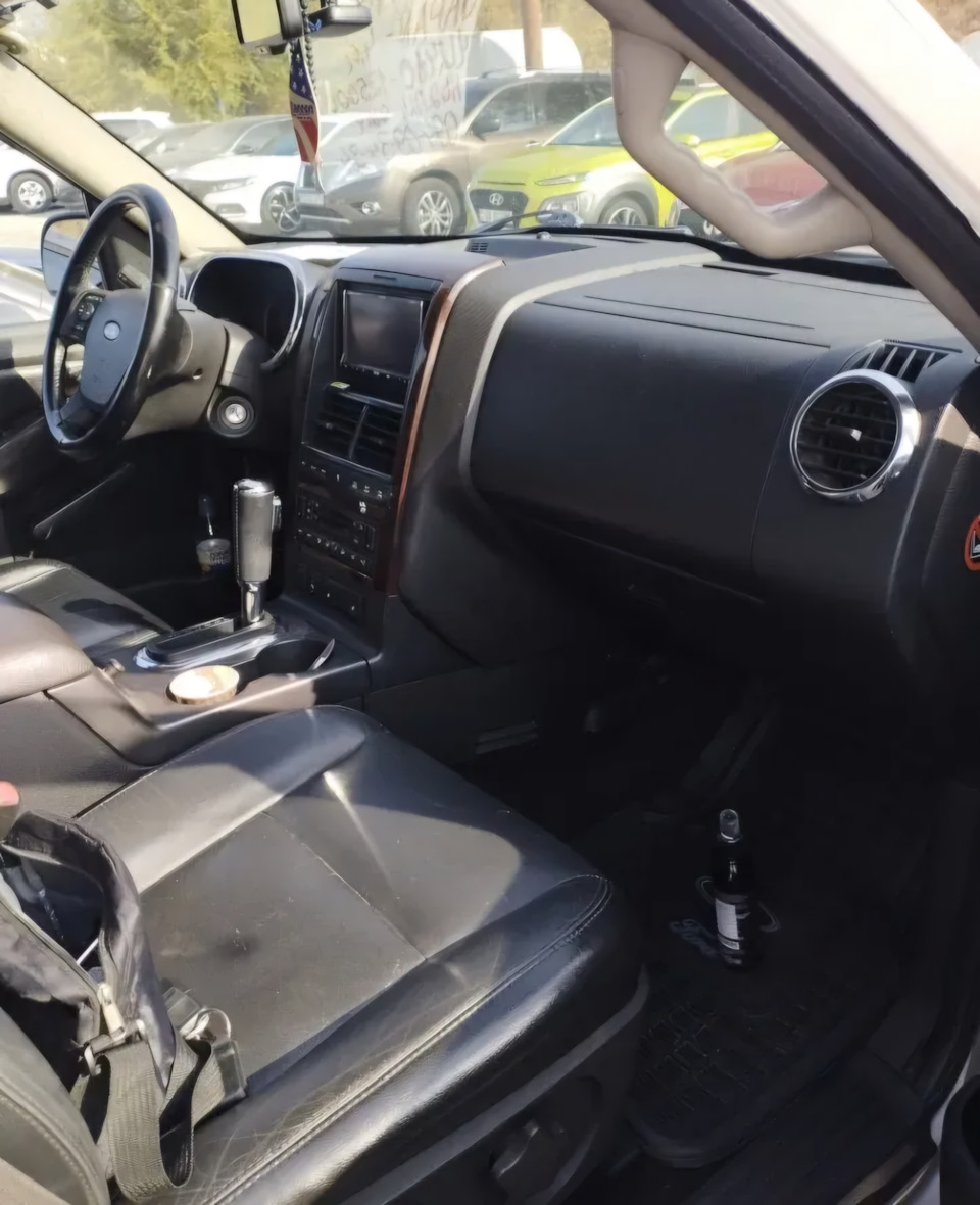 Фото в бортжурнале Ford Explorer (4G)