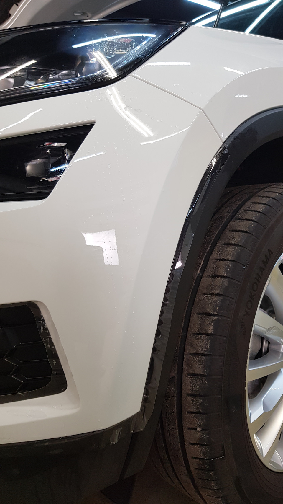 Приглажка плёнки на бампере — Skoda Kodiaq (1G)