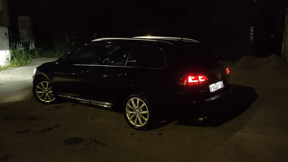 Volkswagen Golf Variant Черная фурия