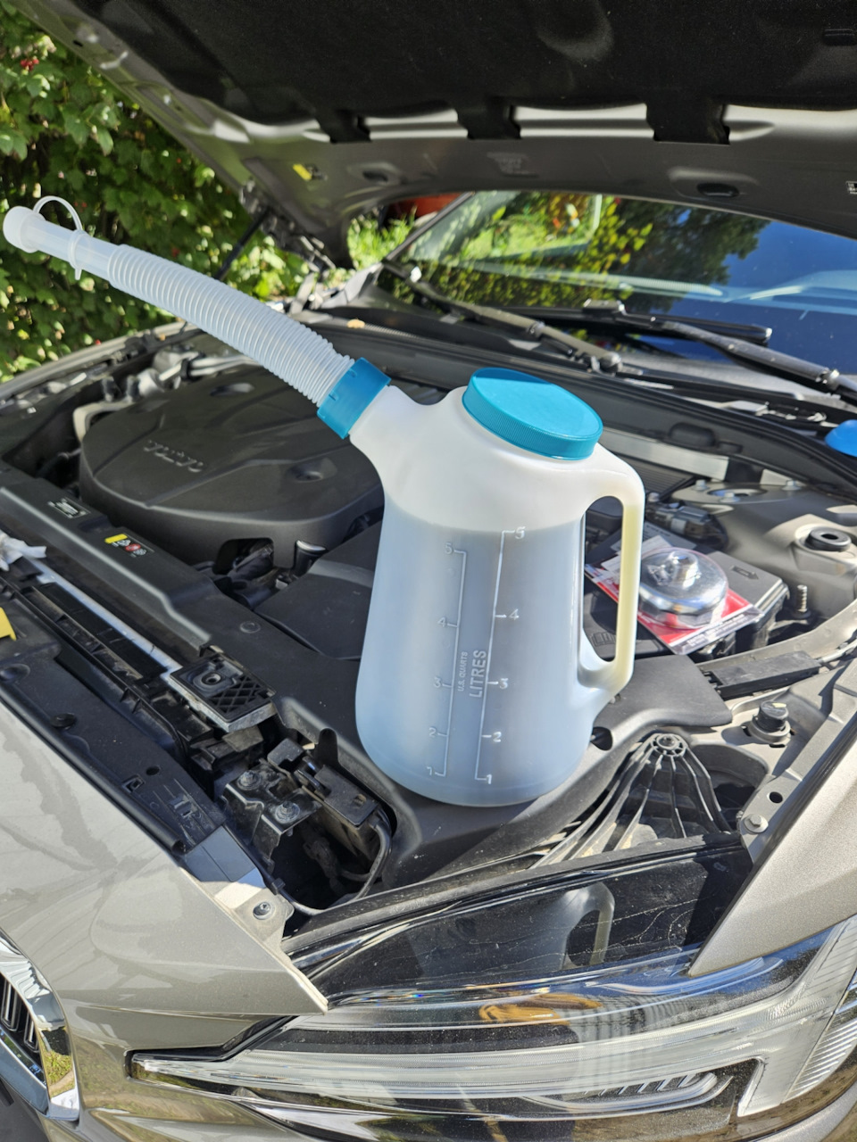 Фото в бортжурнале Volvo V60 (2G)
