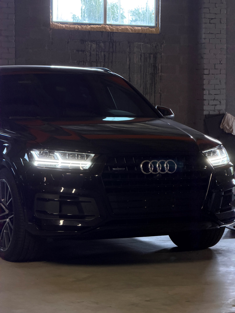 Фото в бортжурнале Audi Q7 (2G)