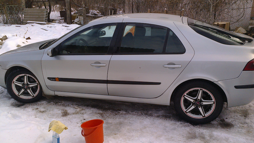 Renault Laguna Мой новый тракторр