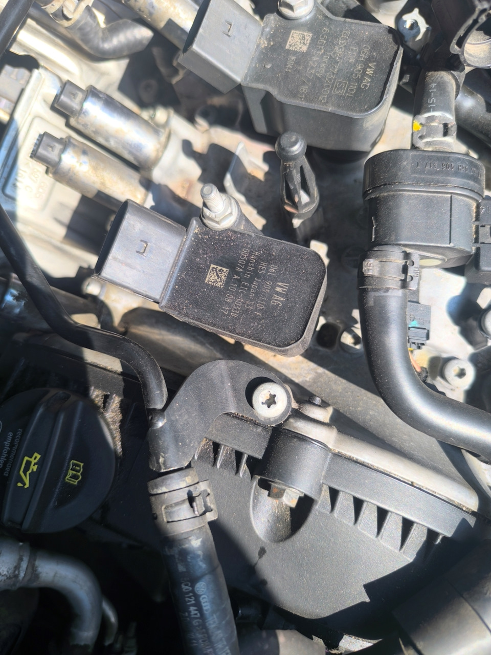 Фото в бортжурнале Skoda Octavia Combi A7 Mk3. Запчасти на фото: 981906, 1214476