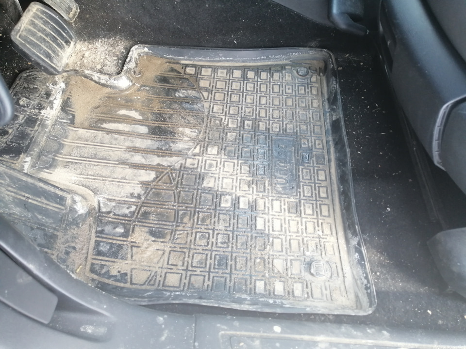 Фото в бортжурнале Citroen Grand C4 Picasso (2G)