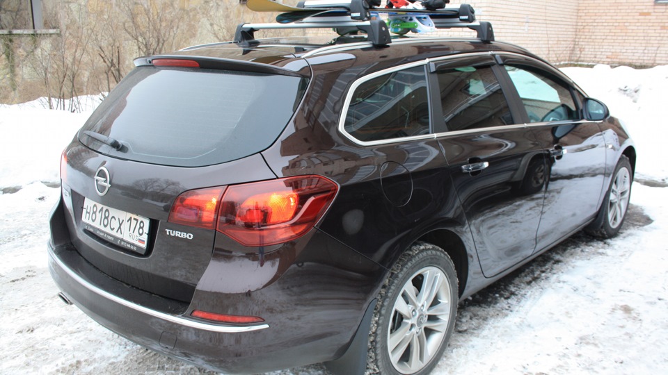 Opel Astra ST Махагон вагонище! =)
