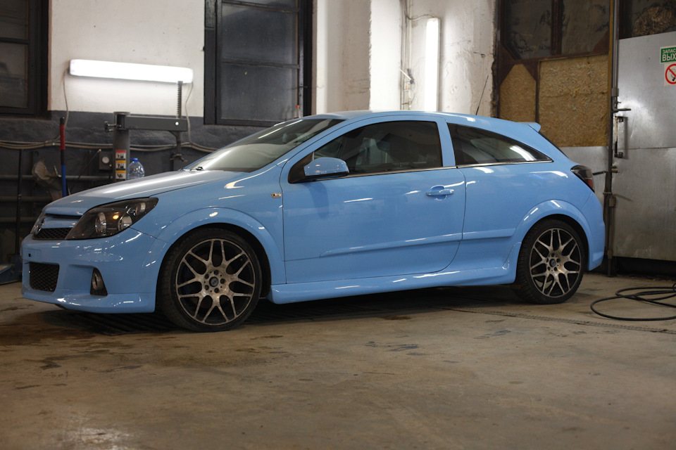Фото в бортжурнале Opel Astra H OPC