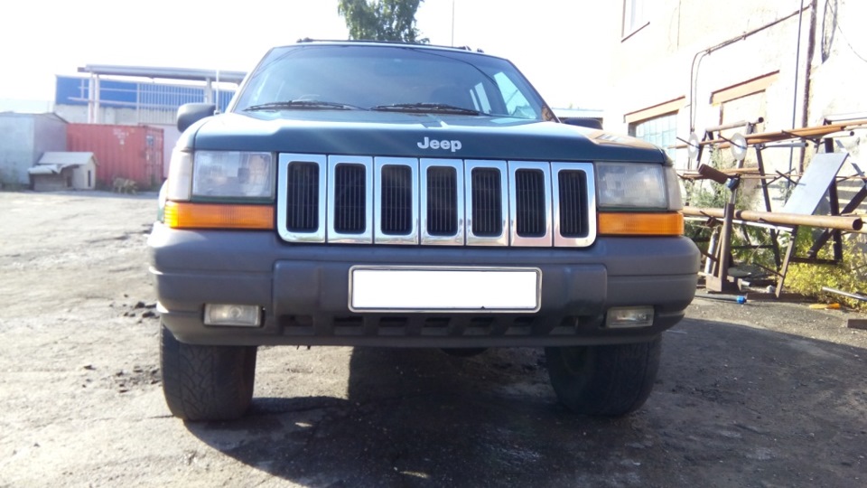 ))) — Jeep Grand Cherokee (ZJ)