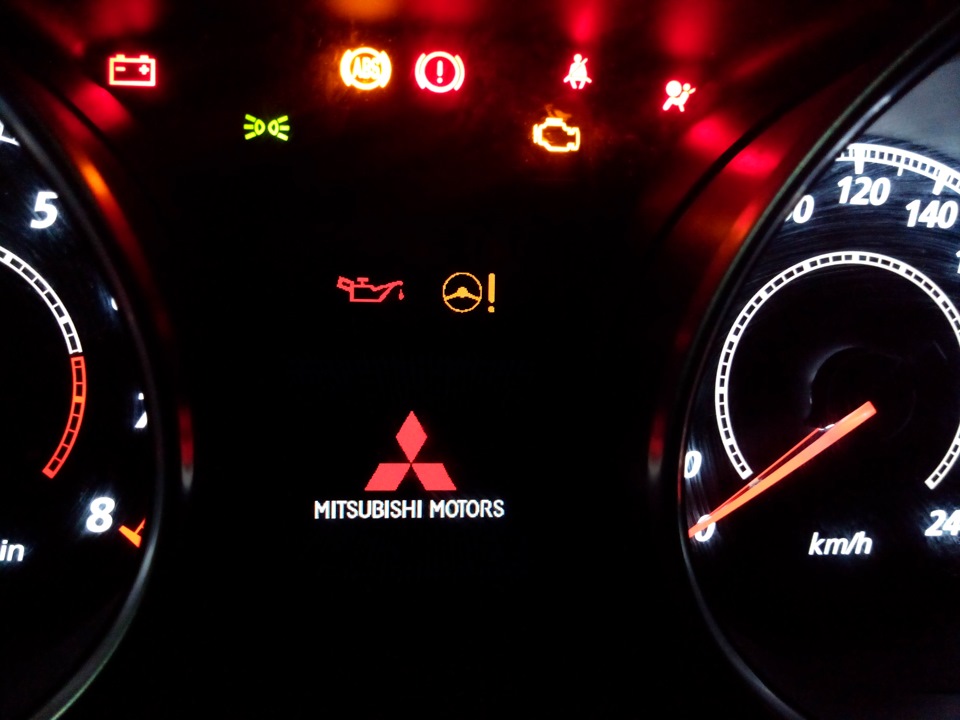 встречающая радуга — Mitsubishi ASX