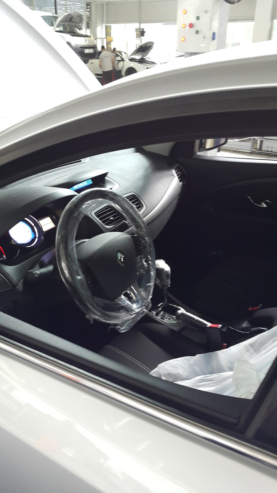 Фото в бортжурнале Renault Fluence
