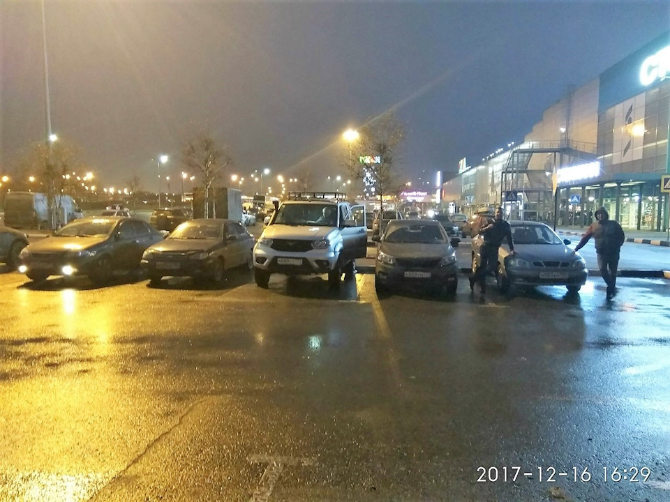 Их мало, но этого достаточно для хорошей компании — KIA Rio 5-door (3G)