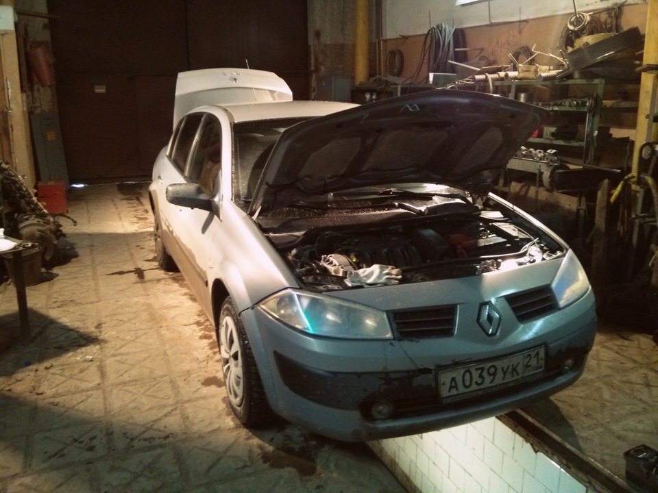 2 — Renault Megane II