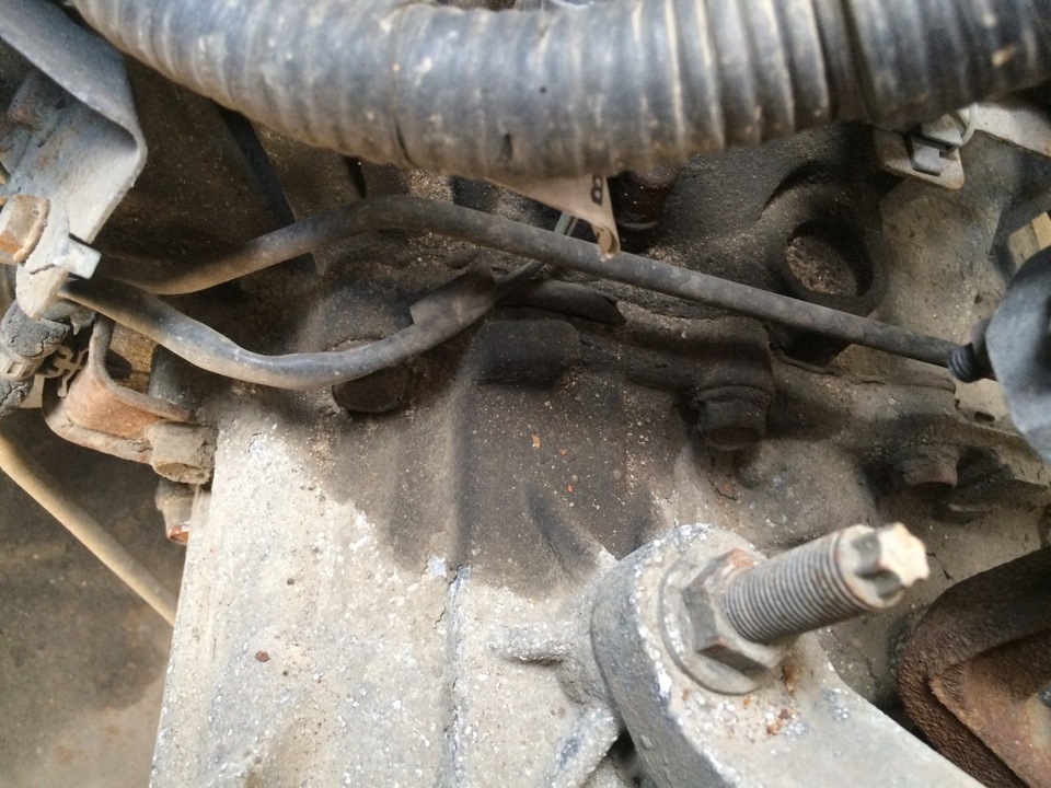 пятно — Mazda 3 (1G) BK
