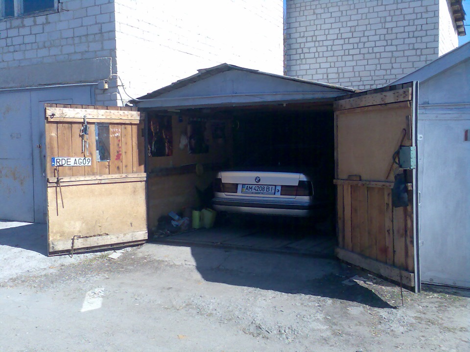 Фото в бортжурнале BMW 5 series (E34)