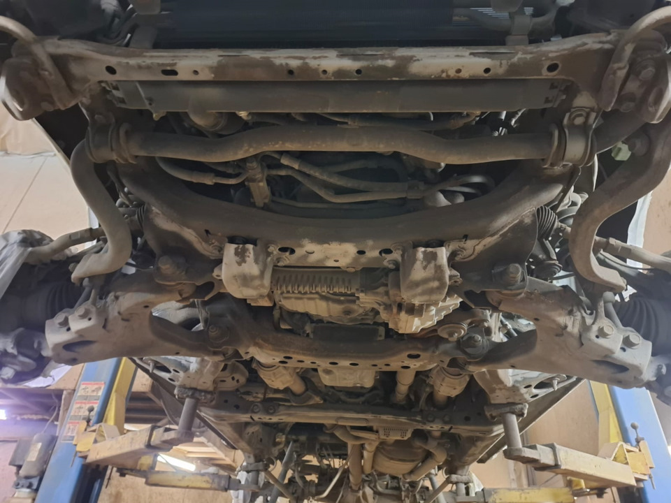 Фото в бортжурнале Toyota Land Cruiser 200