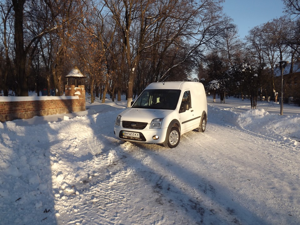Фото в бортжурнале Ford Transit Connect (1G). Запчасти на фото: AH5653