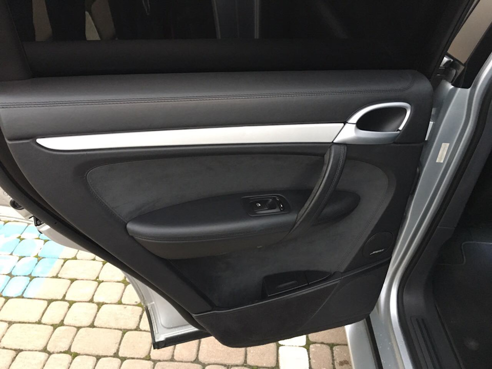 Фото в бортжурнале Volkswagen Touareg (1G)