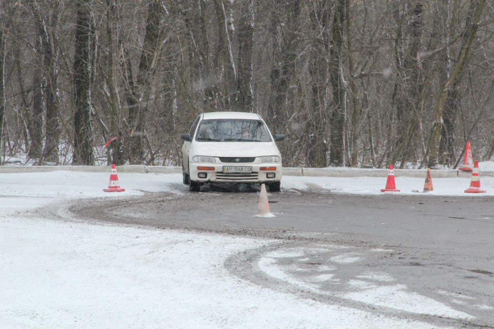Фото в бортжурнале Mazda 323 V