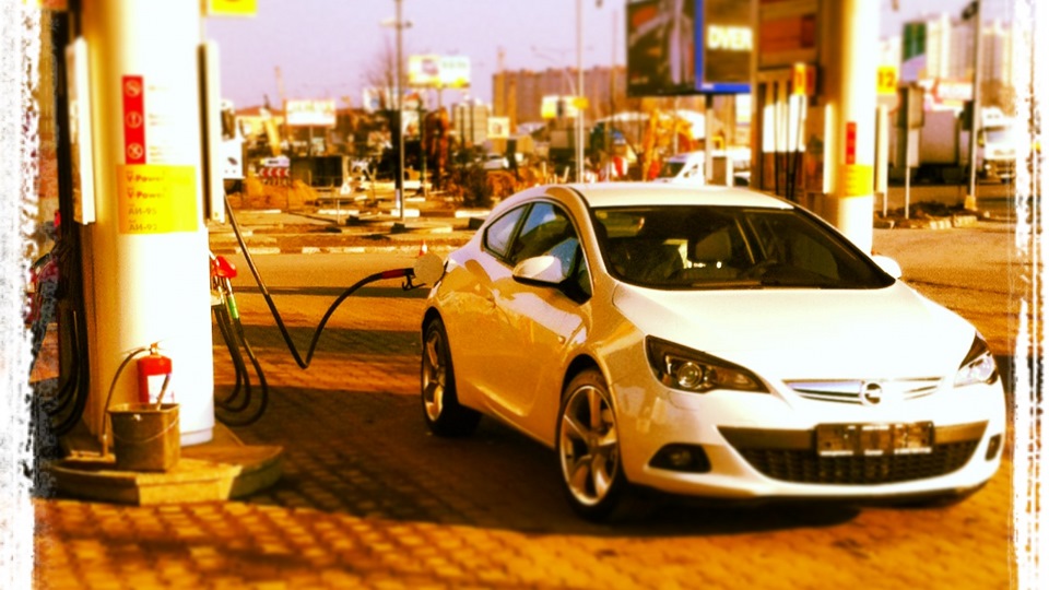 Opel Astra GTC БеляШ