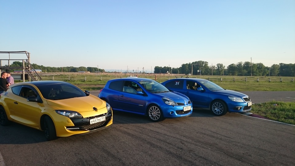 Команда HotHatch — Renault Megane Sport RS