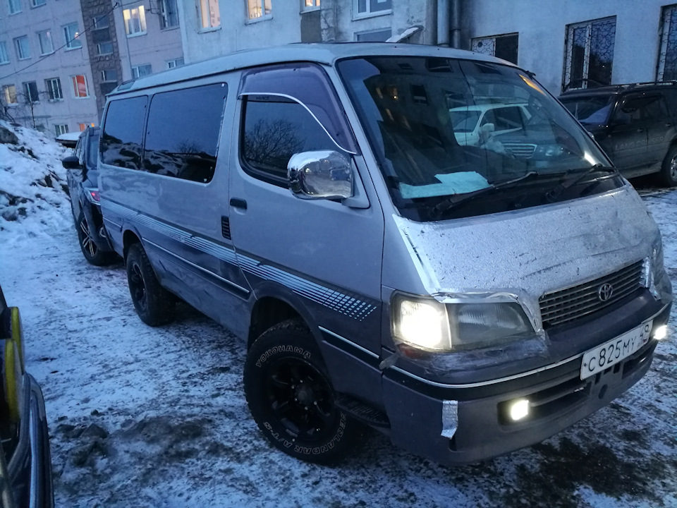 Фото в бортжурнале Toyota HiAce (H100). Запчасти на фото: WO004
