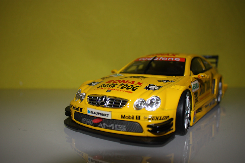Mercedes-Benz CLK DTM 2004 #20 Jarek Janis (CZE) 1:18 Maisto