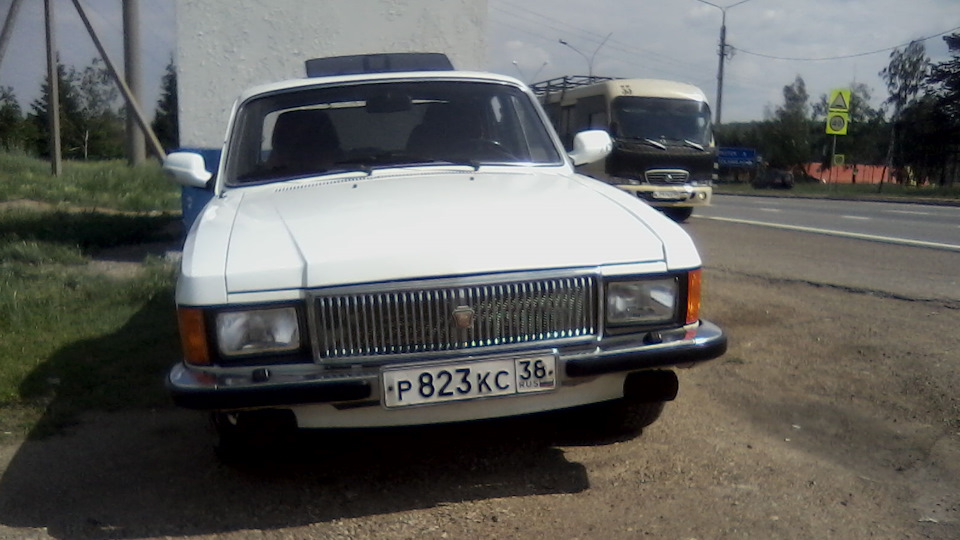 GAZ 31 02 . двс 402