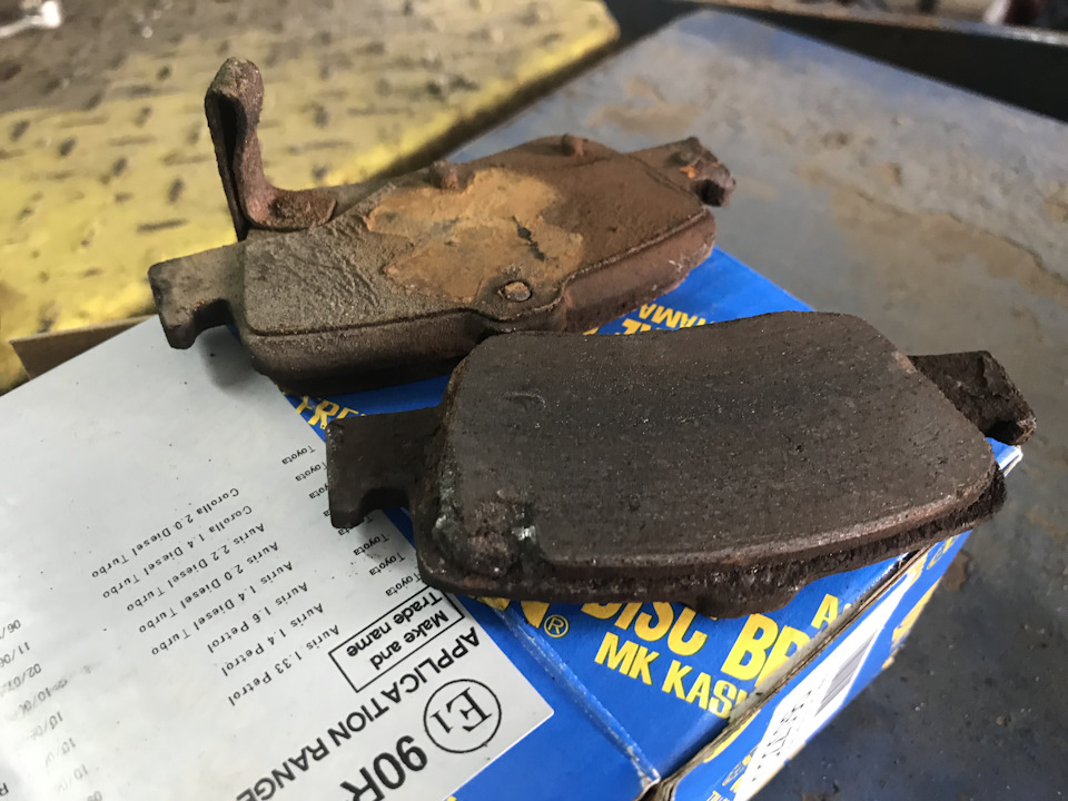 Фото в бортжурнале Toyota Corolla (160)
