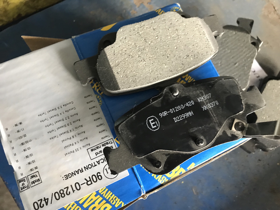 Фото в бортжурнале Toyota Corolla (160)