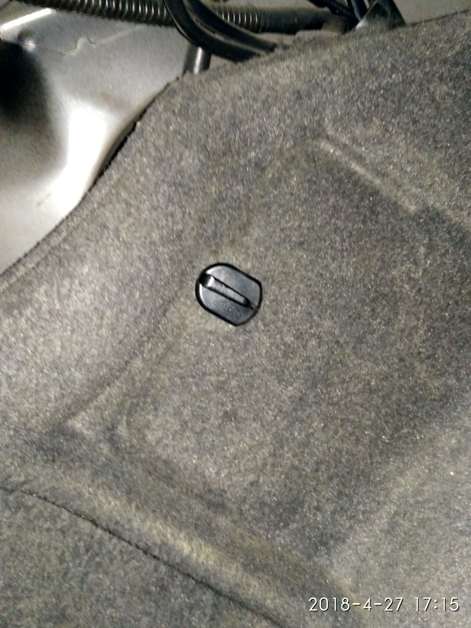 Photo from the logbook Mercedes-Benz E-Class (W124)