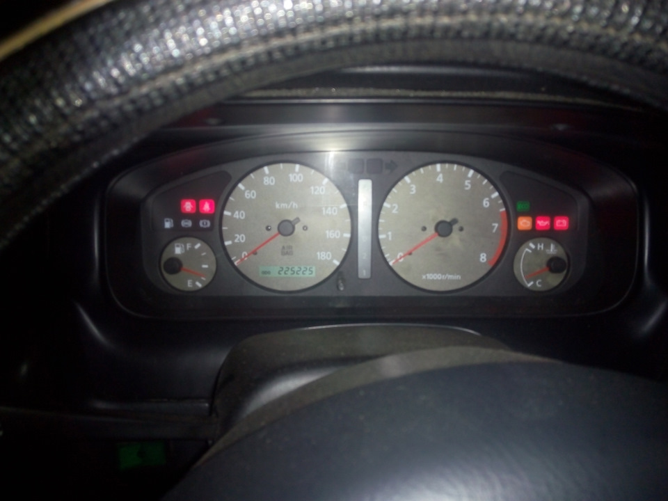 Photo from the logbook Nissan Bluebird (U14)