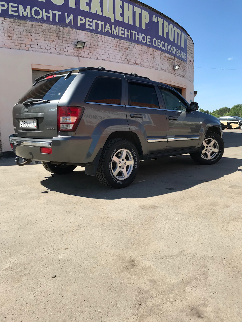 Фото в бортжурнале Jeep Grand Cherokee (WK)