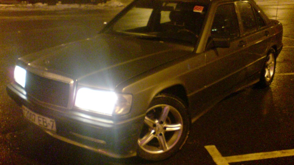 Mercedes-Benz 190 (W201)