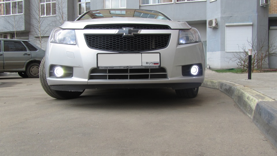 Ангельские глазки и линза — Chevrolet Cruze (1G)