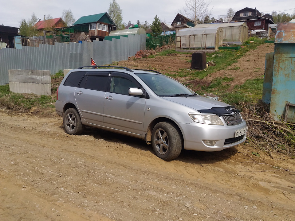 Фото в бортжурнале Toyota Corolla Fielder (E120)