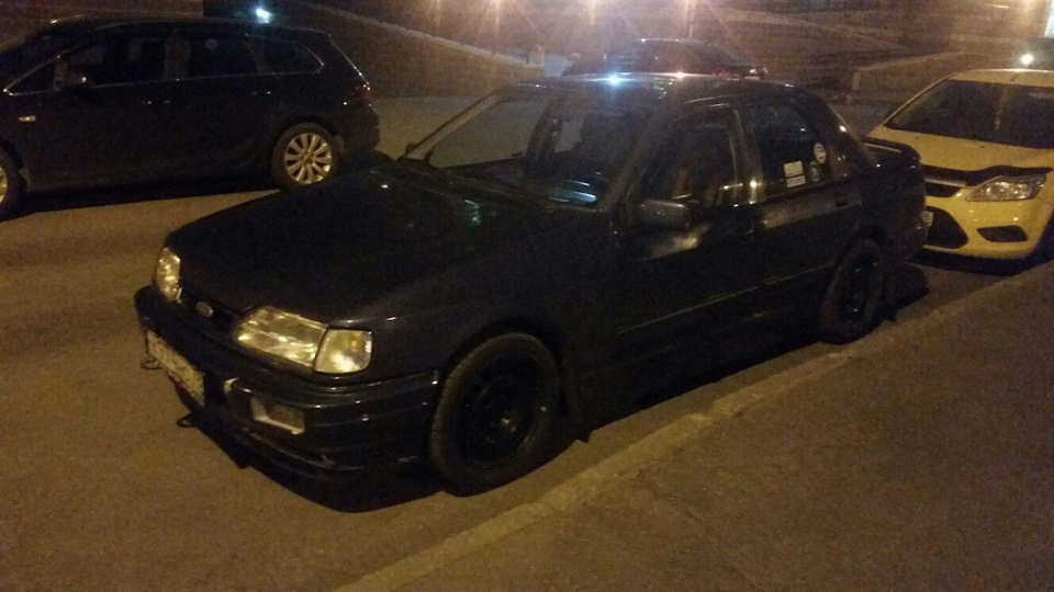 В арках колеса стали сидеть лучше, нежели пятнашки — Ford Sierra