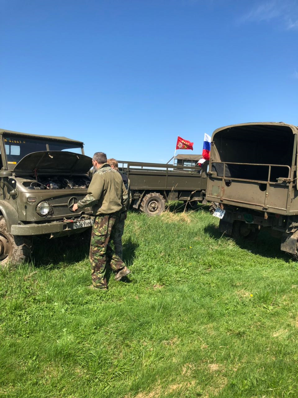 Промежуточная стоянка — Mercedes Unimog-S 404