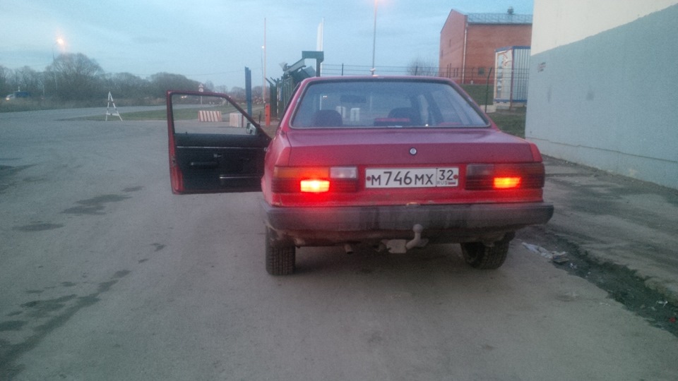 Добро пожаловать — Audi 80 (B2)