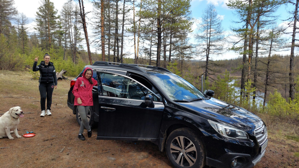 Subaru Outback Чёрный ХМыРь...)))