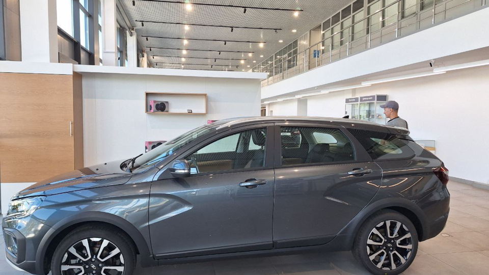 Lada Vesta SW Cross