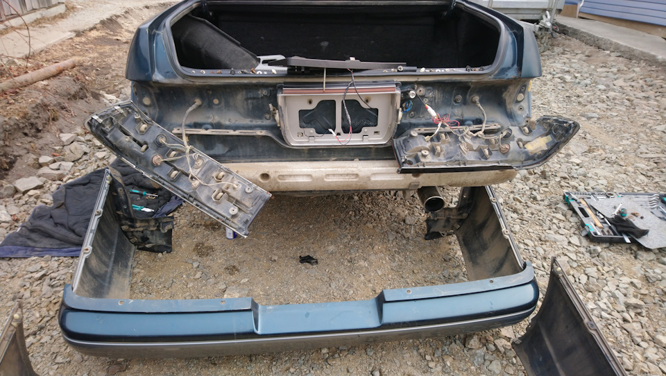 Photo from the logbook Toyota Crown (S140)