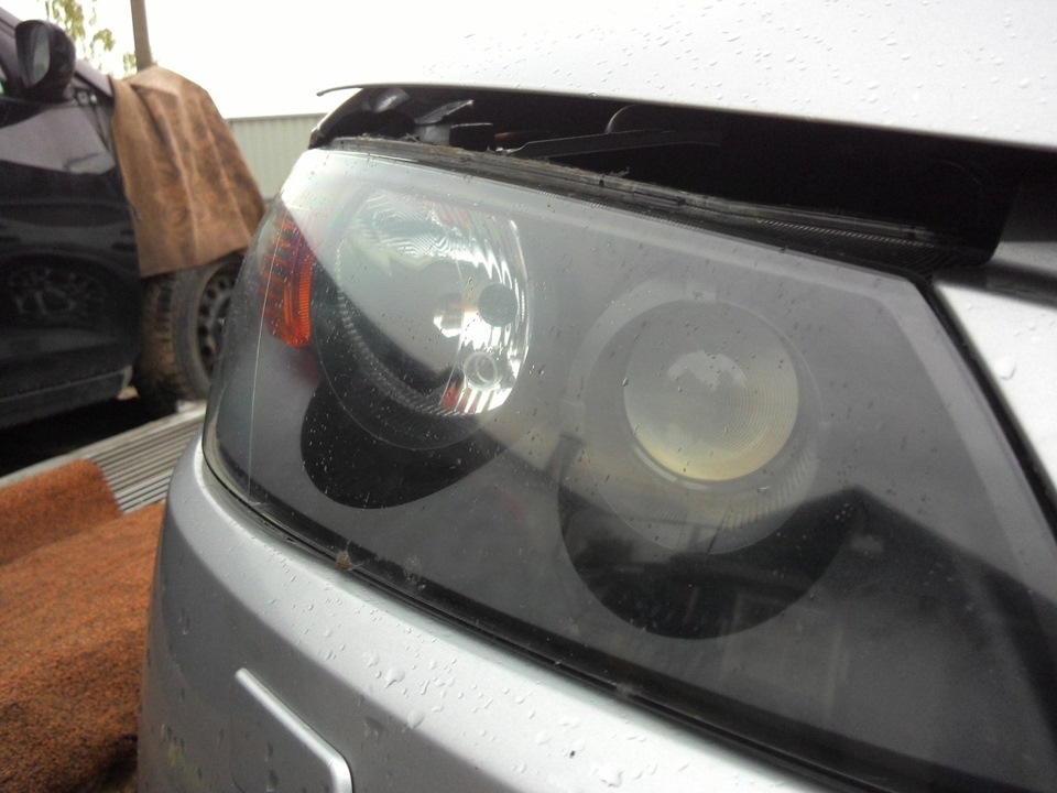 14 — Nissan Almera II (N16)