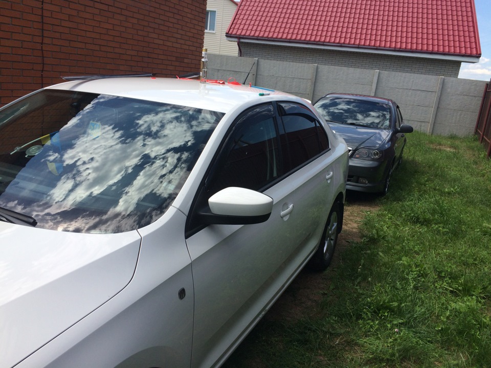 Вид в три четверти обязателен… — Skoda Rapid (1G)