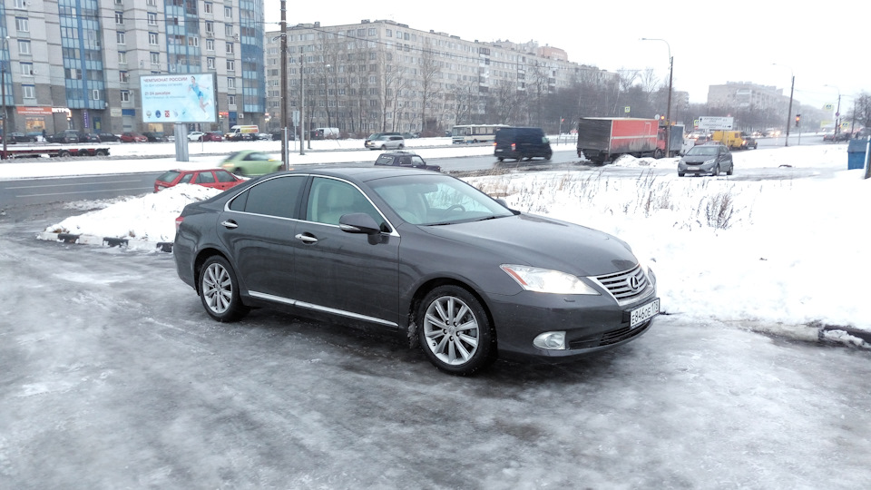 Lexus ES