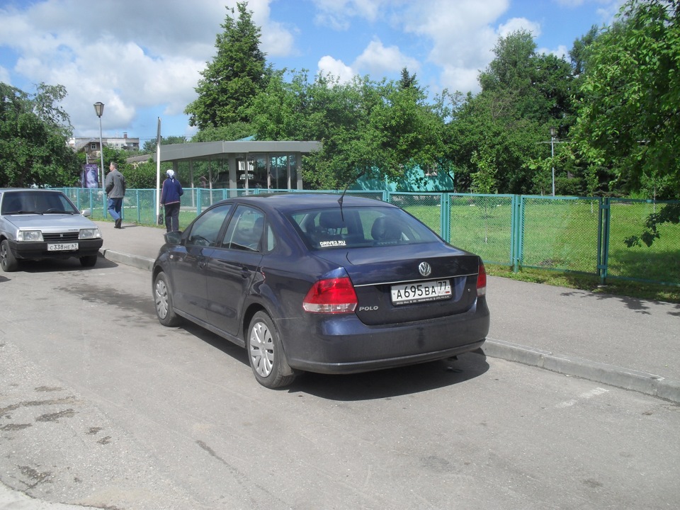 Полная экспозиция — Volkswagen Polo Sedan. Запчасти на фото: FA695