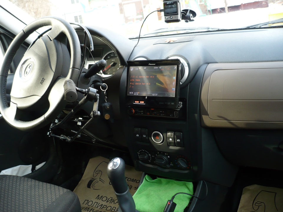 9 — Lada Ларгус