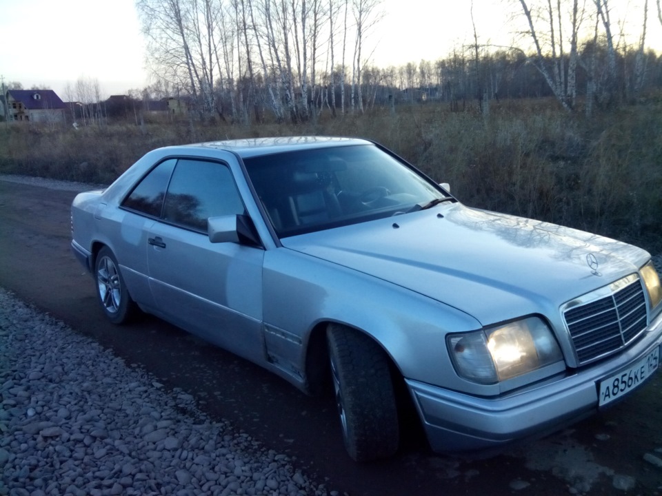 пятна грунта от старого хозяина. — Mercedes-Benz E-Class Coupe (C124)