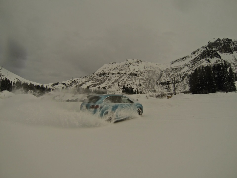 Фото в бортжурнале Porsche Cayenne (2G) 958