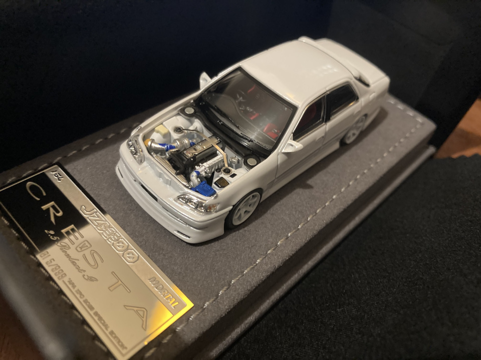 MORTAL Model 1/64 Apa-Xpo 2025 Toyota Cresta JZX100 2.5 Roulant G